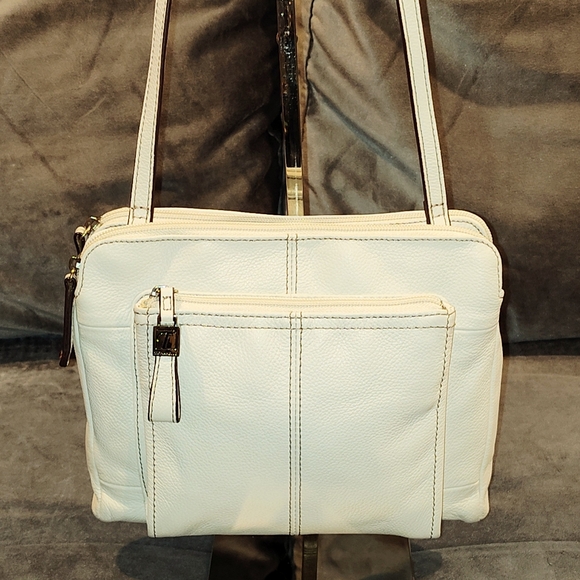 VINTAGE TIGNANELLO PAPPLEL 4 COMPARTMENT  WHITE LEATHER CROSSBODY / SHOULDER BAG - Picture 1 of 14